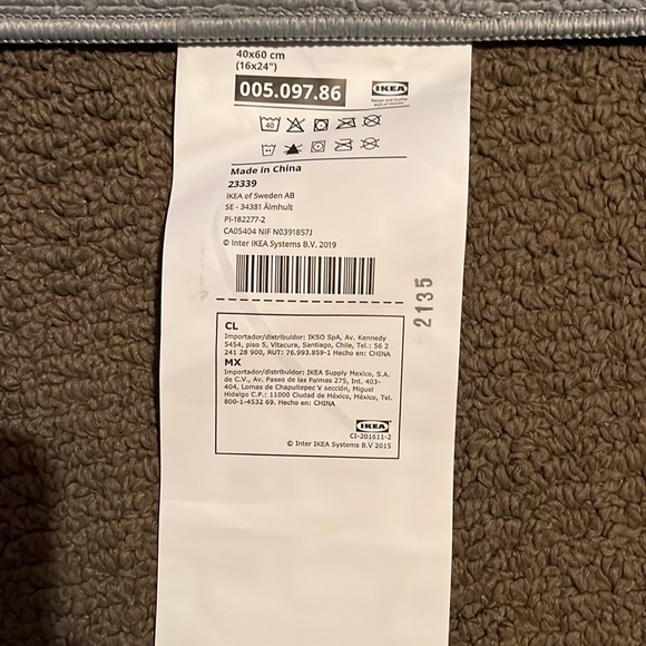Grey ikea bath mat - Picture 2 of 2